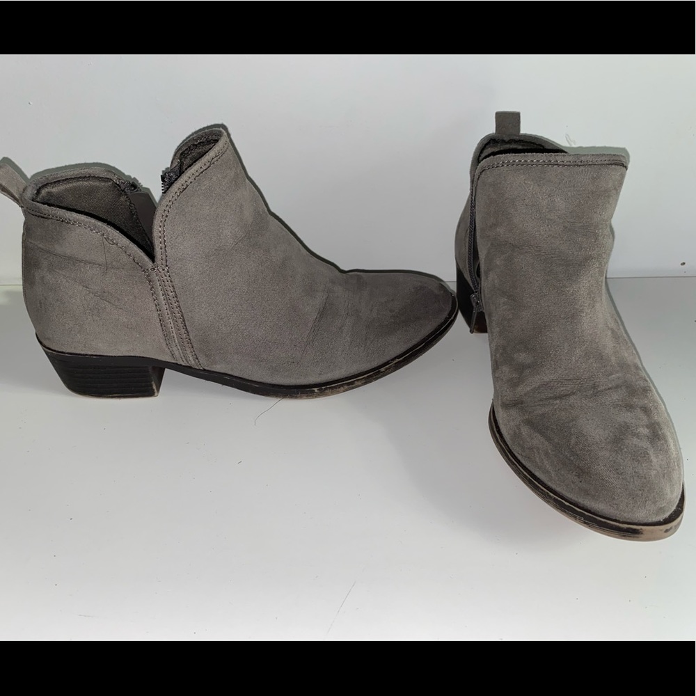 Booties - Picture 5 of 8